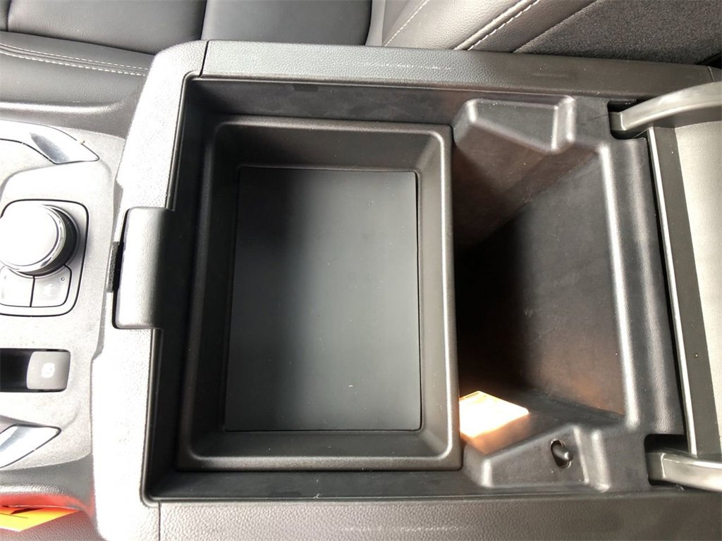 Used 2023 Chevrolet Traverse LT image 20