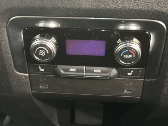 New 2026 GMC Yukon XL AT4 w/ LPO, Floor Liner Package AWD/4WD image 21