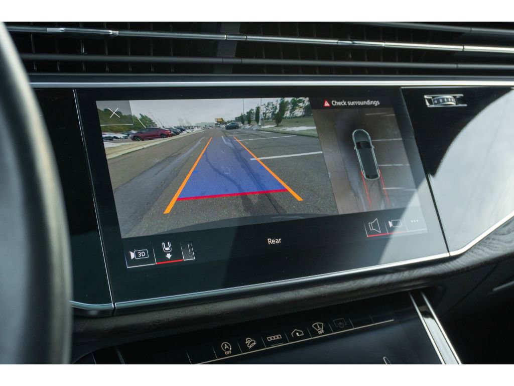 Used 2021 Audi Q8 Prestige image 22