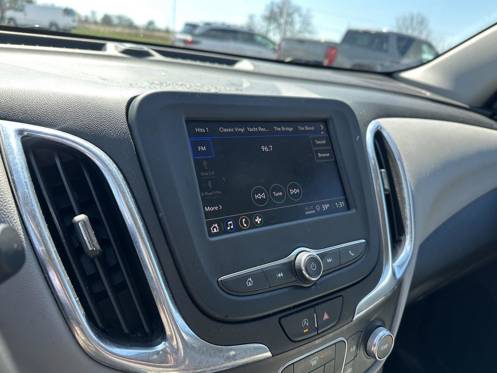 Used 2022 Chevrolet Equinox LS AWD/4WD image 28