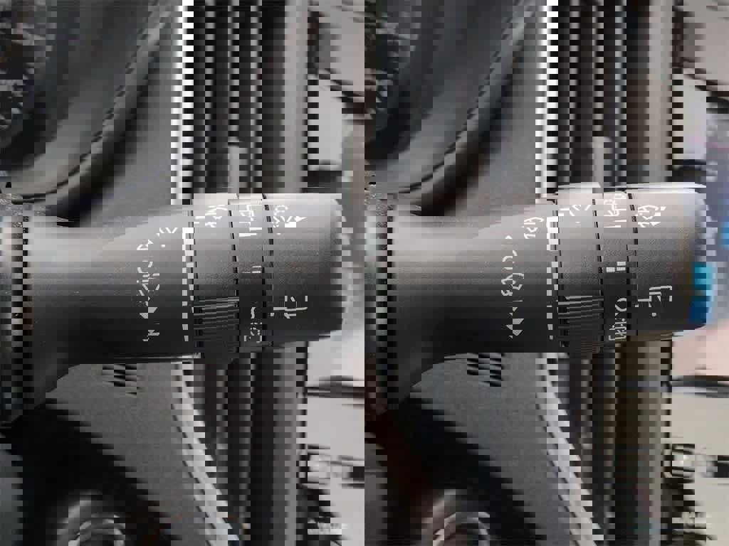 Certified 2022 Subaru Crosstrek 2.0i Premium w/ Moonroof Package image 28