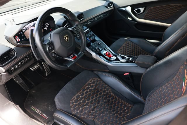 Used 2019 Lamborghini Huracan LP 580-2 RWD image 6