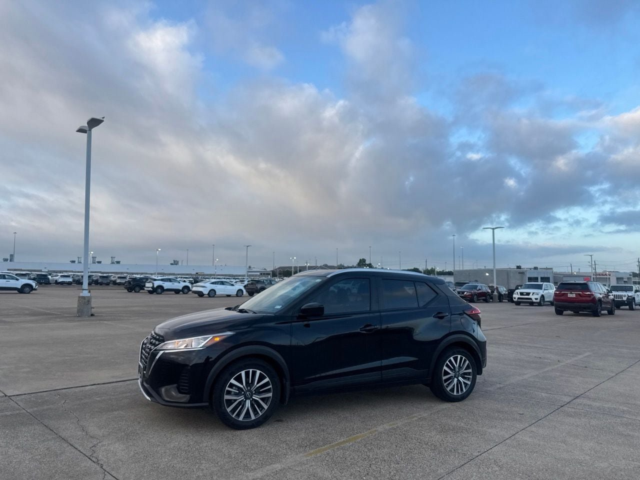 Certified 2023 Nissan Kicks SV FWD image 11