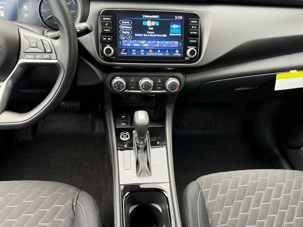 Used 2023 Nissan Kicks SV w/ Exterior Package FWD image 14