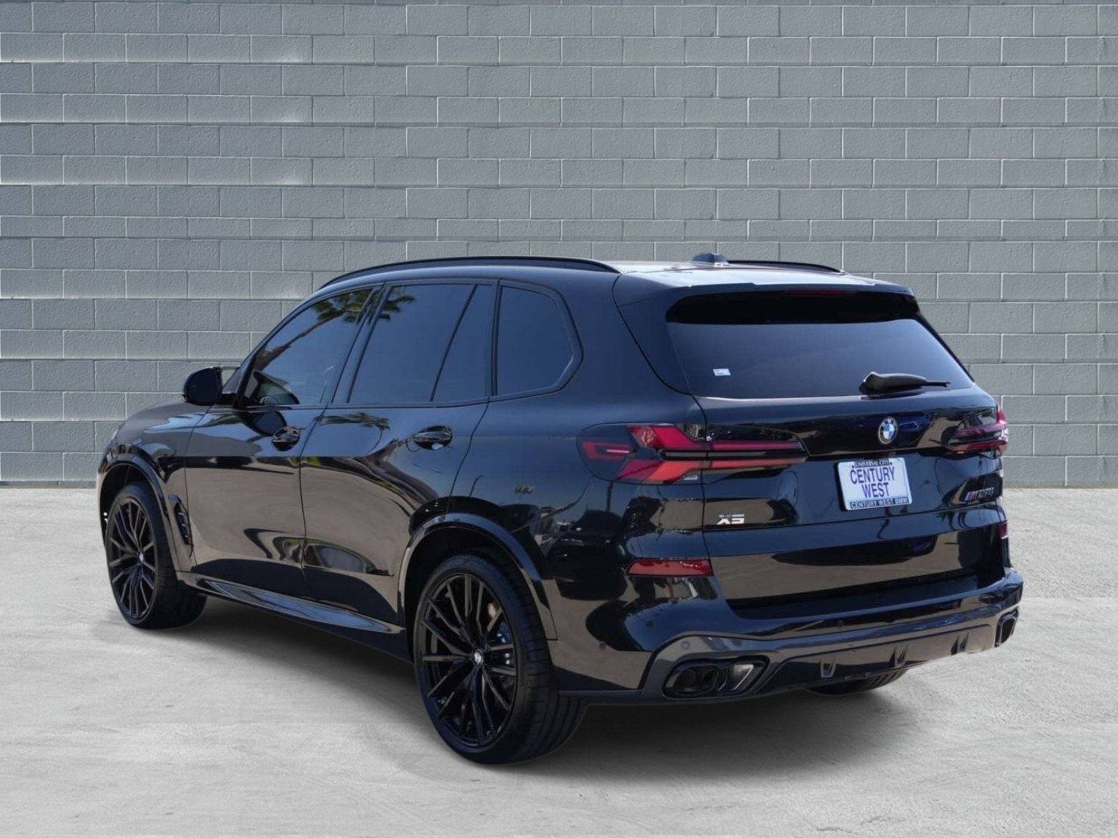 Used 2026 BMW X5 M60i w/ Executive Package AWD/4WD image 3