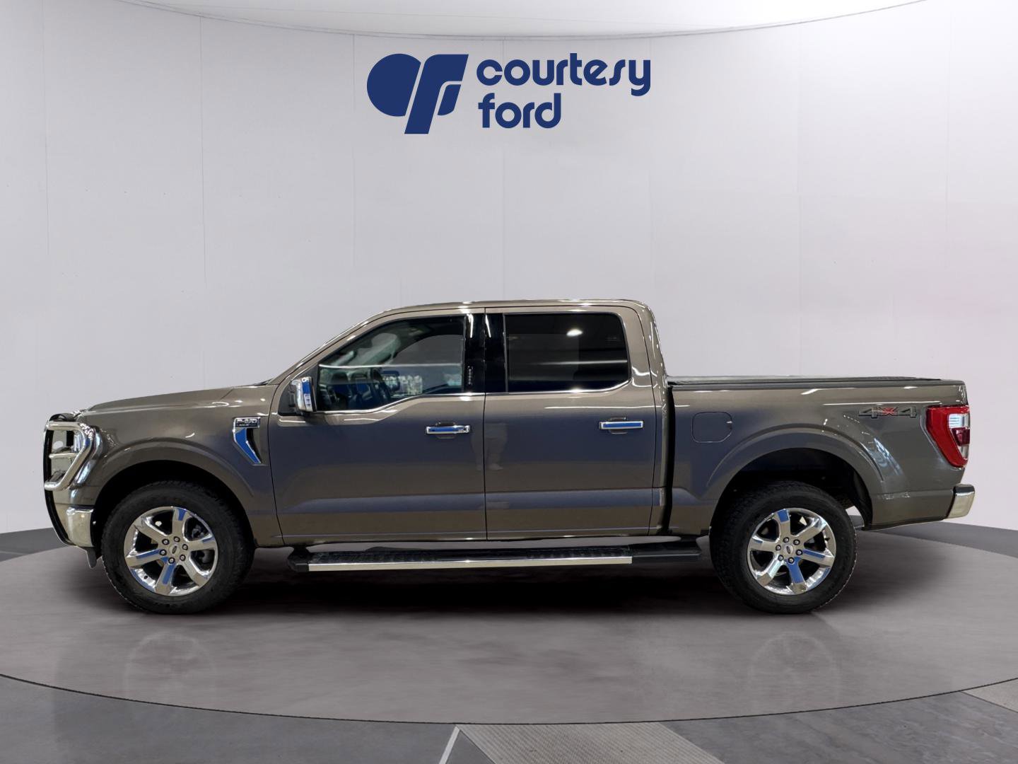 Certified 2023 Ford F150 Lariat w/ Trailer Tow Package AWD/4WD image 4