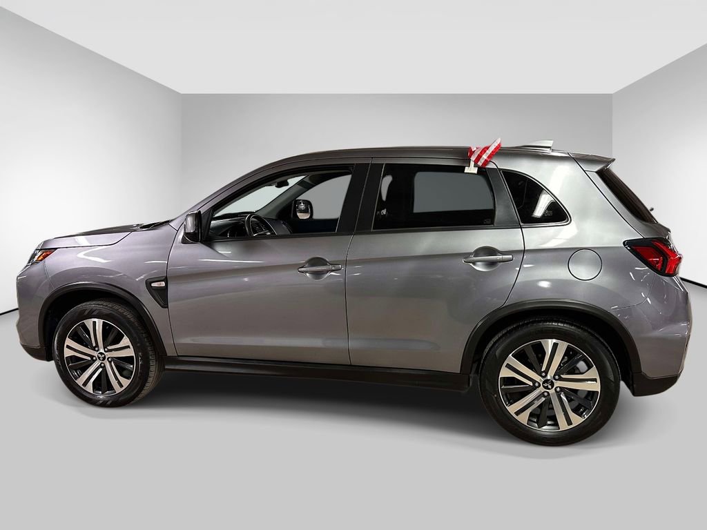 Used 2023 Mitsubishi Outlander Sport ES AWD/4WD image 2