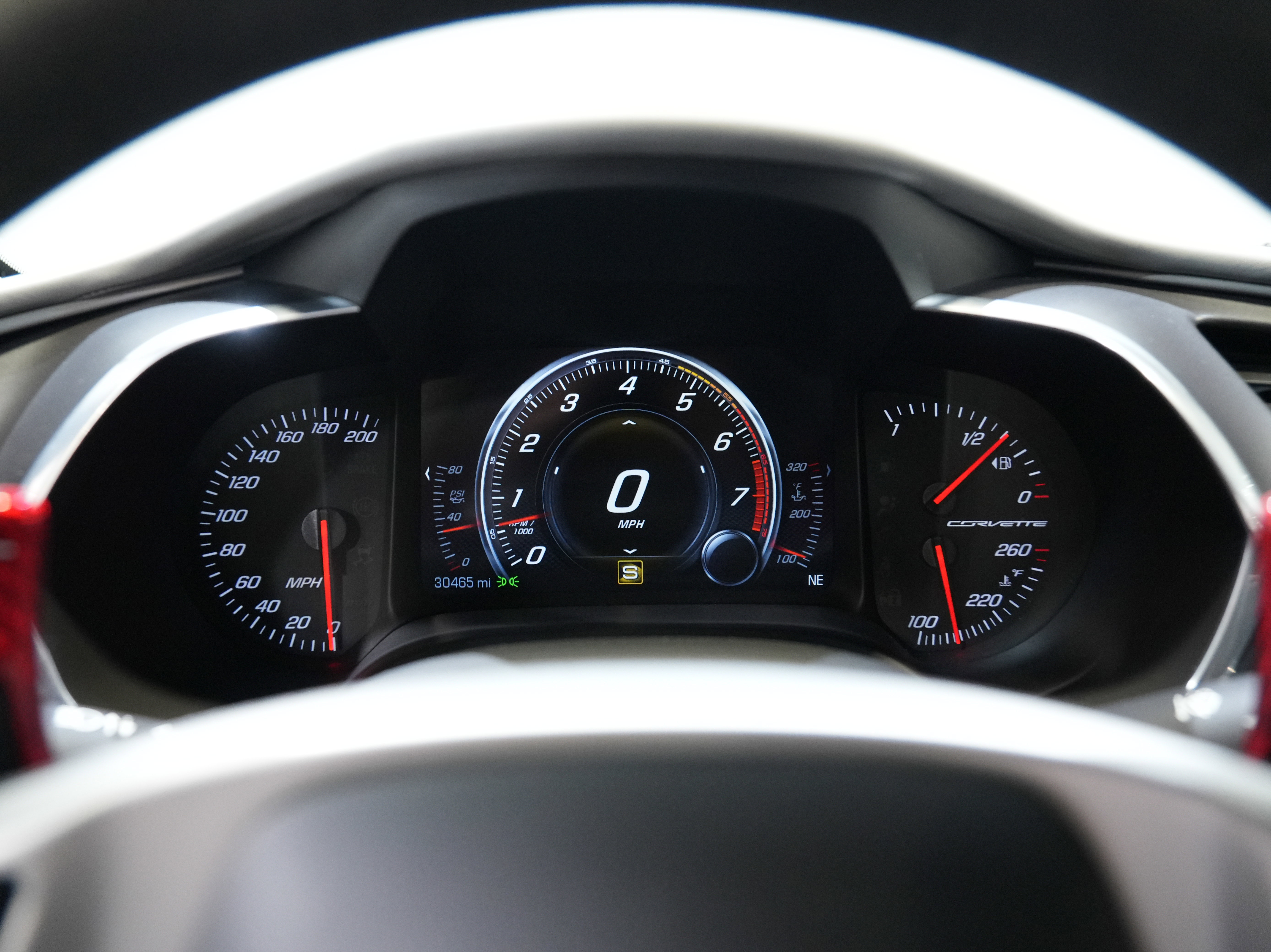 Used 2018 Chevrolet Corvette Grand Sport RWD image 40