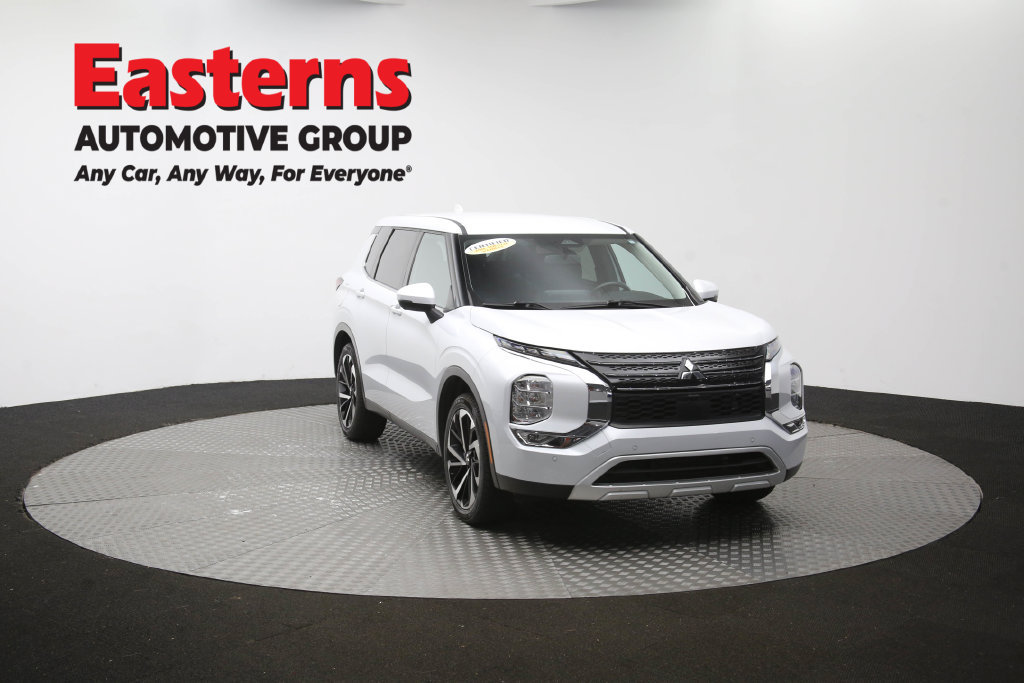 Used 2024 Mitsubishi Outlander SE FWD image 53