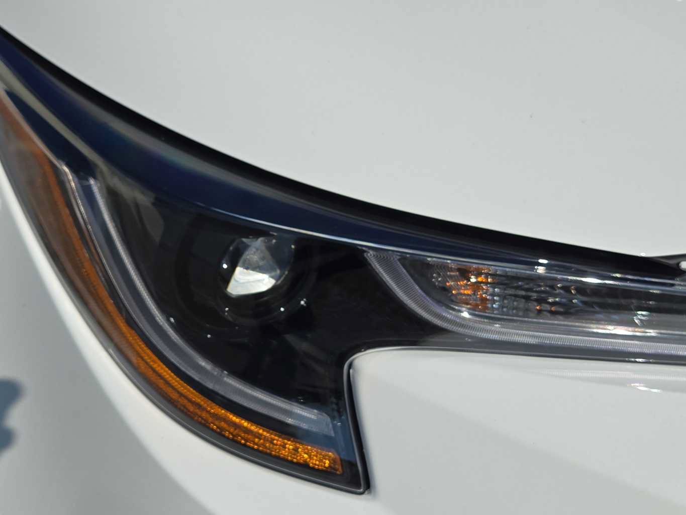New 2026 Toyota Corolla LE w/ LE Premium Package FWD image 14