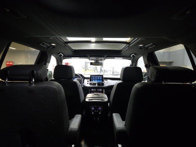 Used 2022 Chevrolet Tahoe Z71 w/ Z71 Off-Road Package image 8