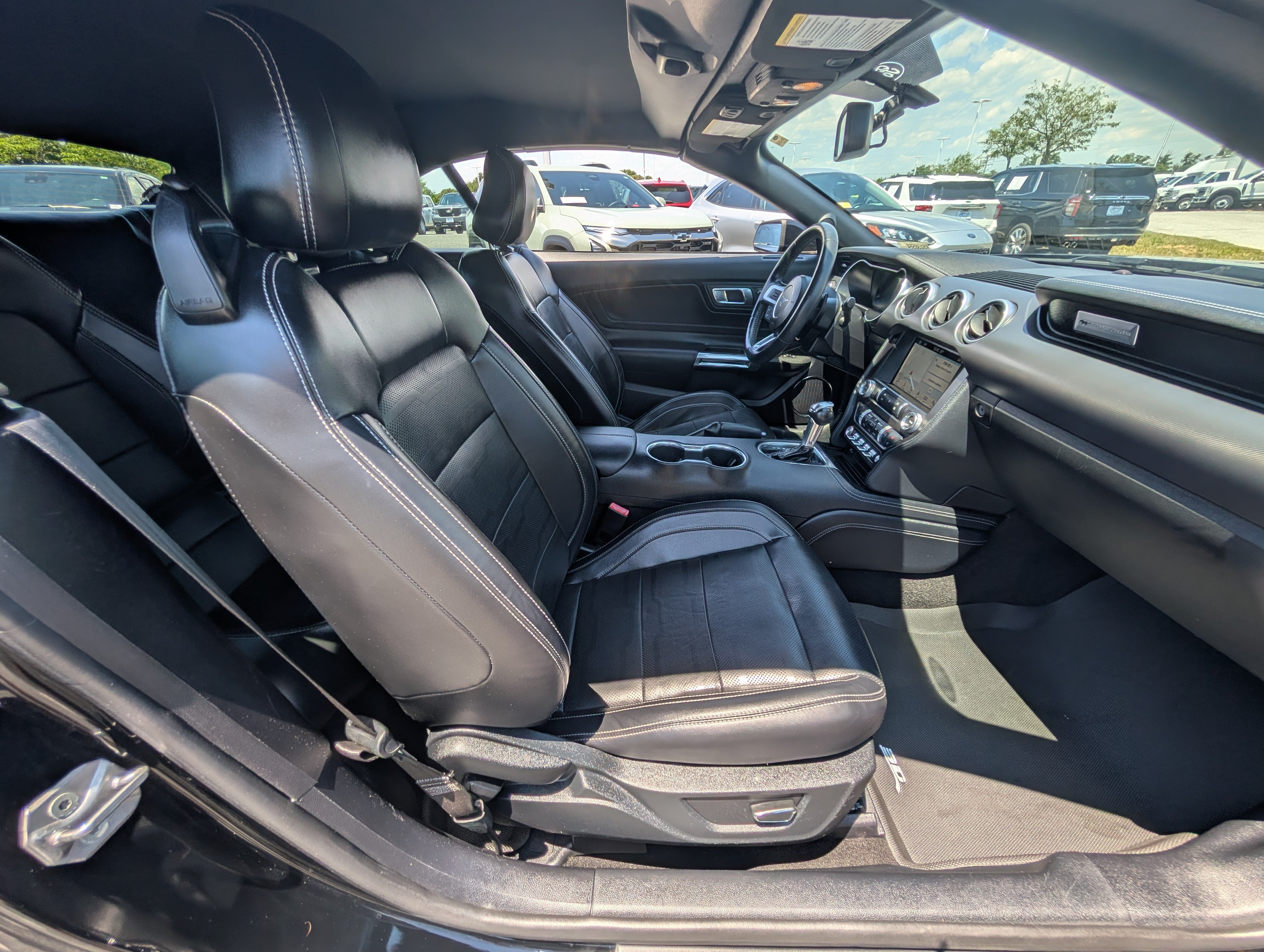 Certified 2019 Ford Mustang GT Premium w/ Equipment Group 401A RWD image 10