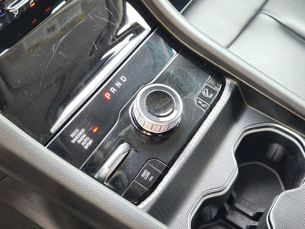 Used 2024 Jeep Grand Cherokee Limited 4xe image 11