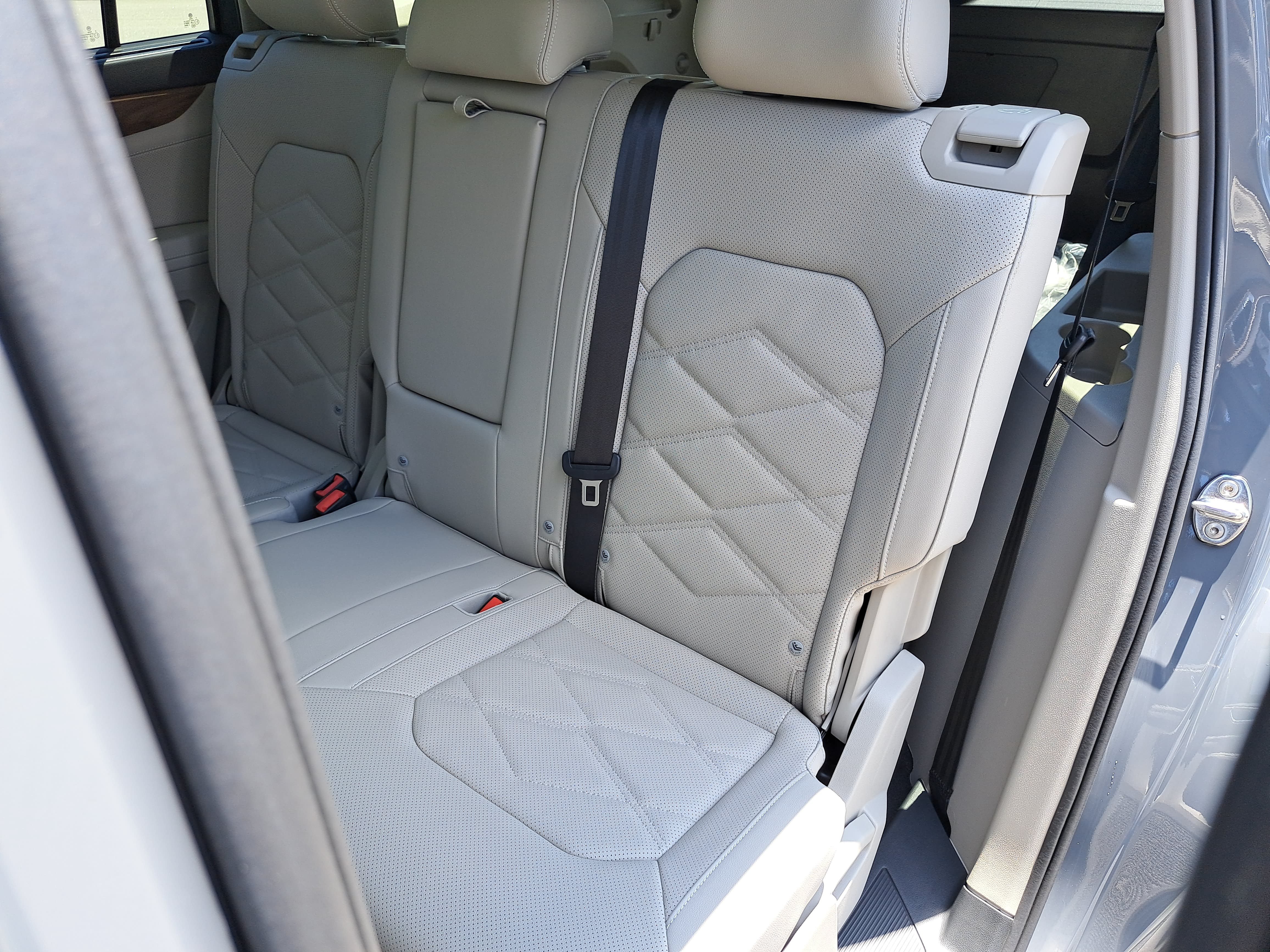 New 2026 Volkswagen Atlas SE FWD image 15