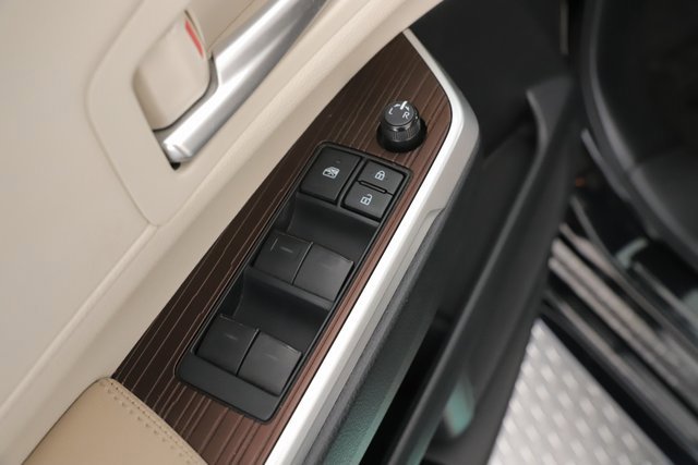 Used 2022 Toyota Sienna XLE image 20