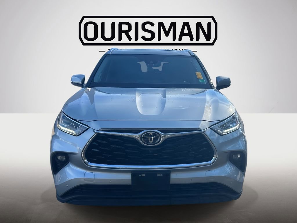 Used 2022 Toyota Highlander Limited image 9