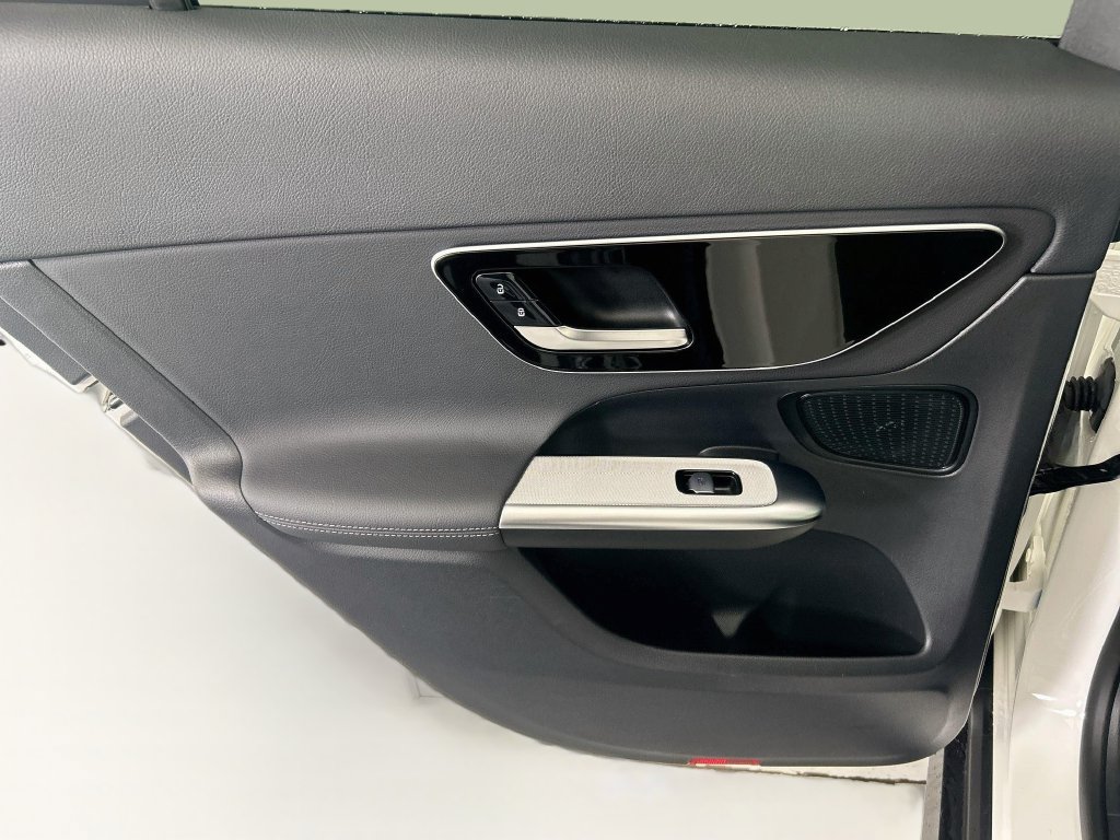 Certified 2026 Mercedes-Benz GLC 300 4MATIC image 24