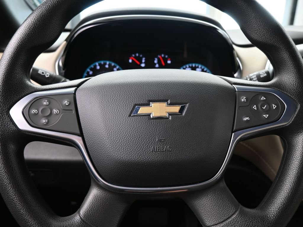 Used 2023 Chevrolet Traverse LS image 26