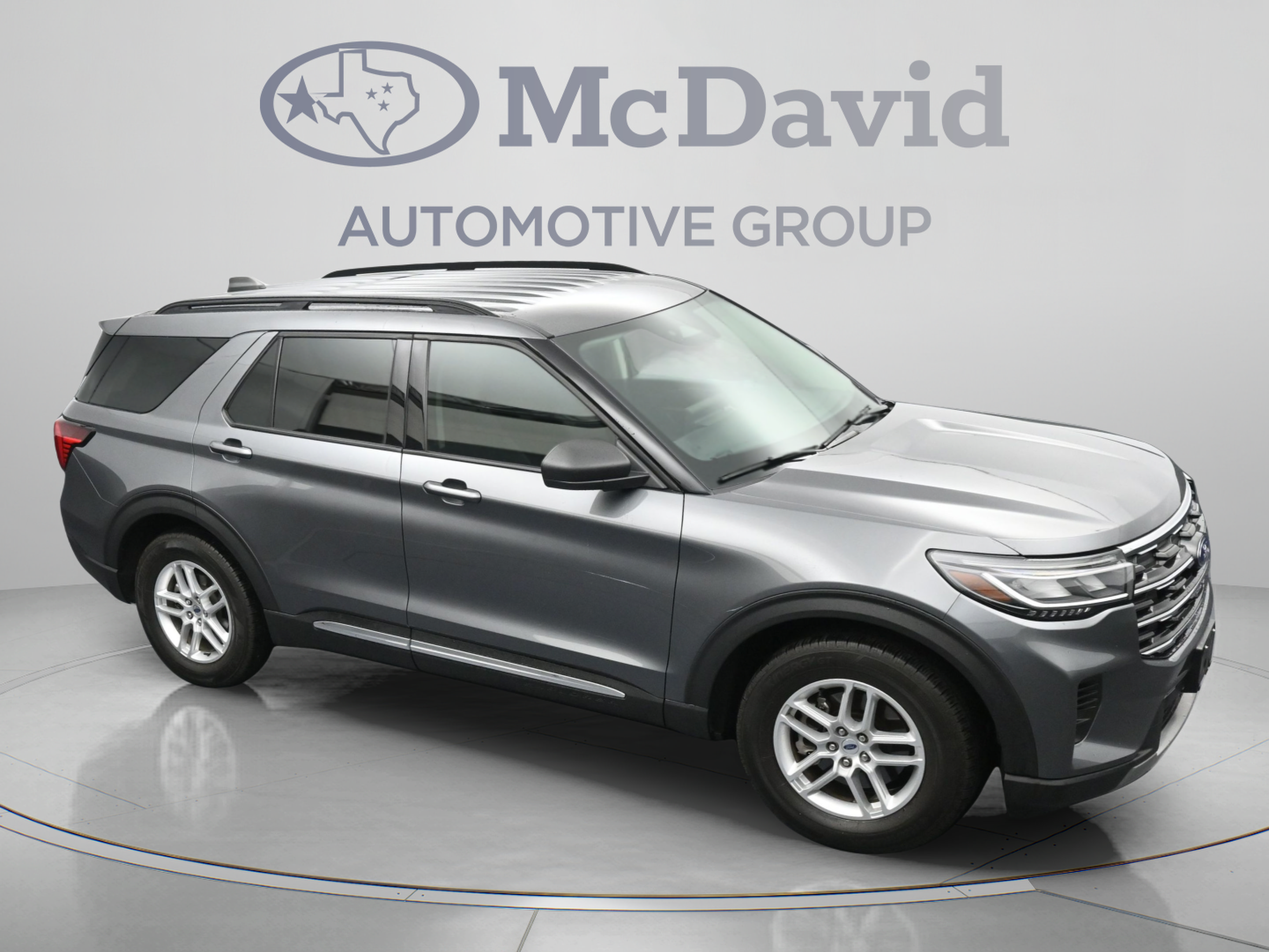 Used 2025 Ford Explorer Active RWD image 33
