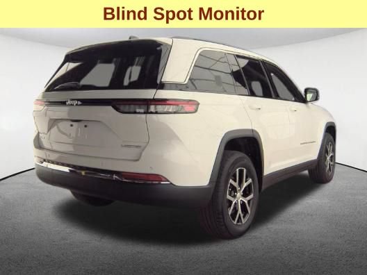 Used 2024 Jeep Grand Cherokee Limited AWD/4WD image 5
