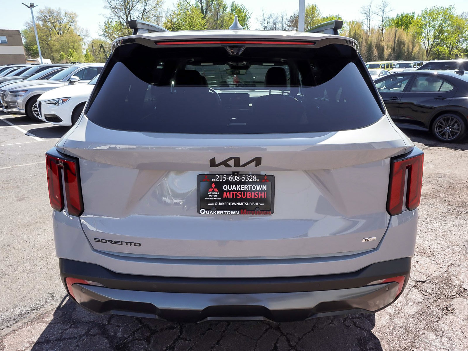 Used 2025 Kia Sorento SX Prestige w/ Olive Brown Leather Package AWD/4WD image 5