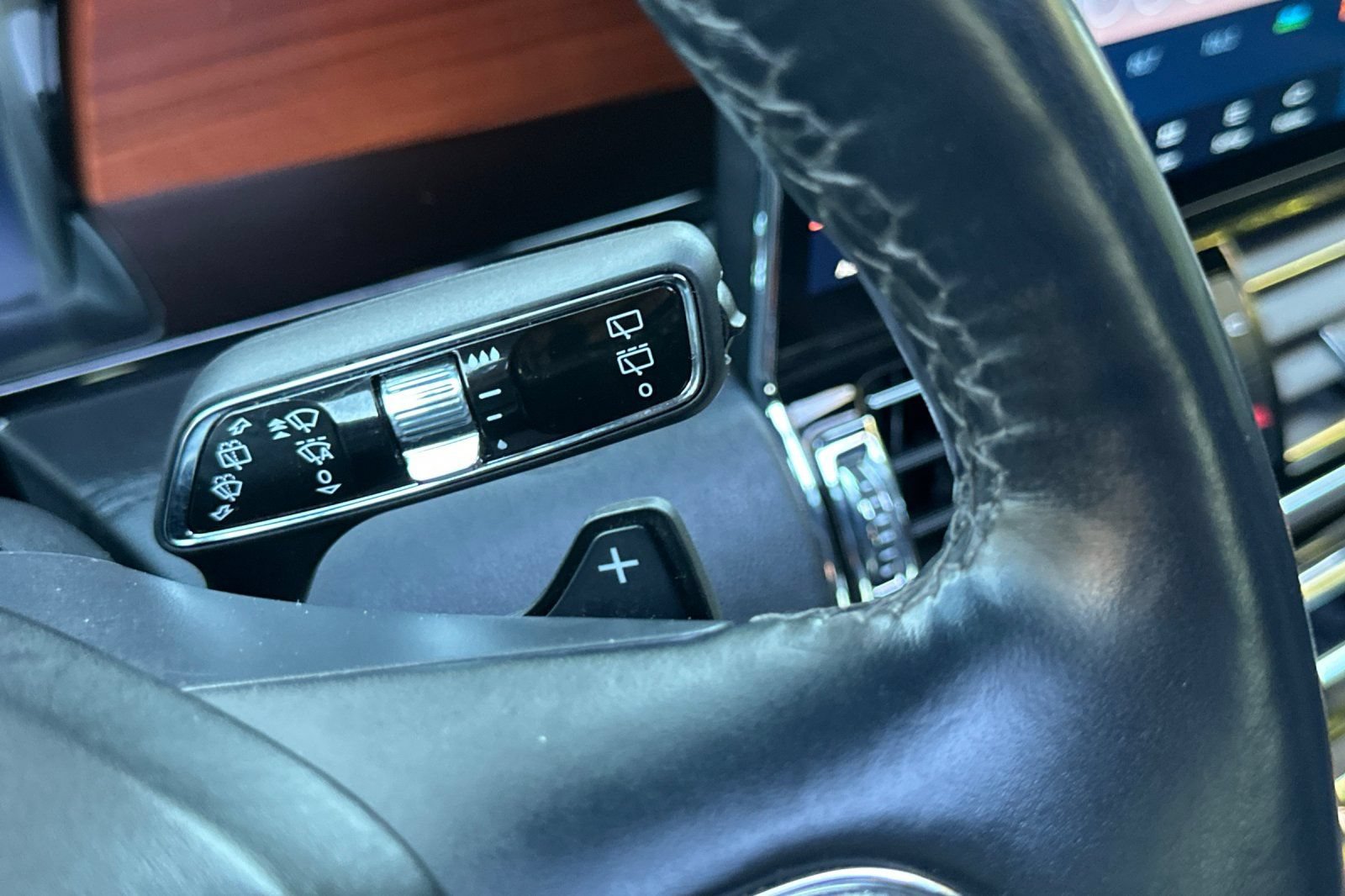 Used 2024 Lincoln Navigator Premiere AWD/4WD image 40