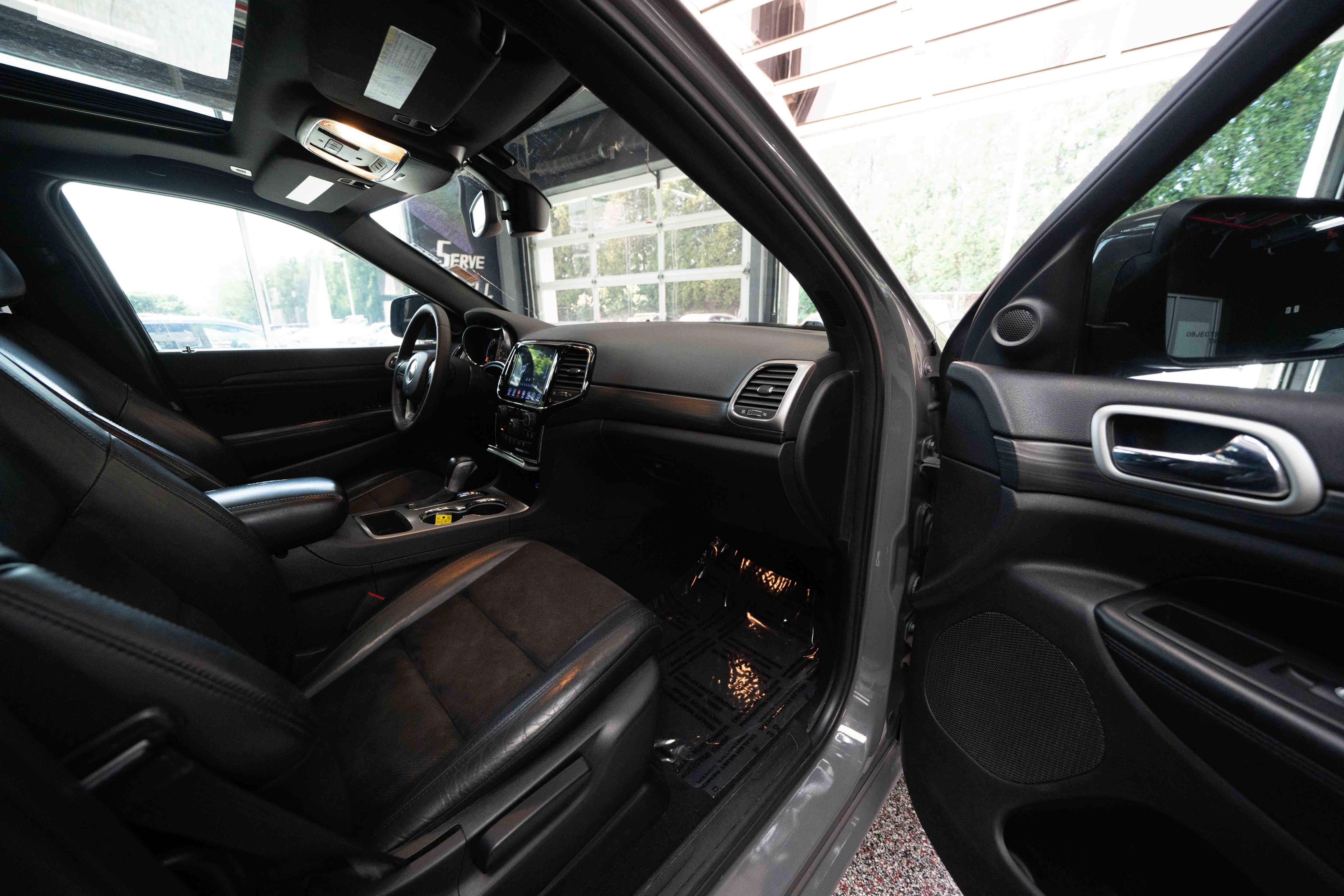 Used 2019 Jeep Grand Cherokee Altitude AWD/4WD image 25