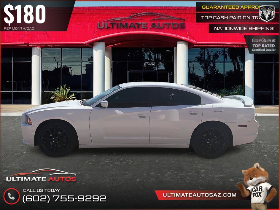 Used 2014 Dodge Charger SE RWD image 4
