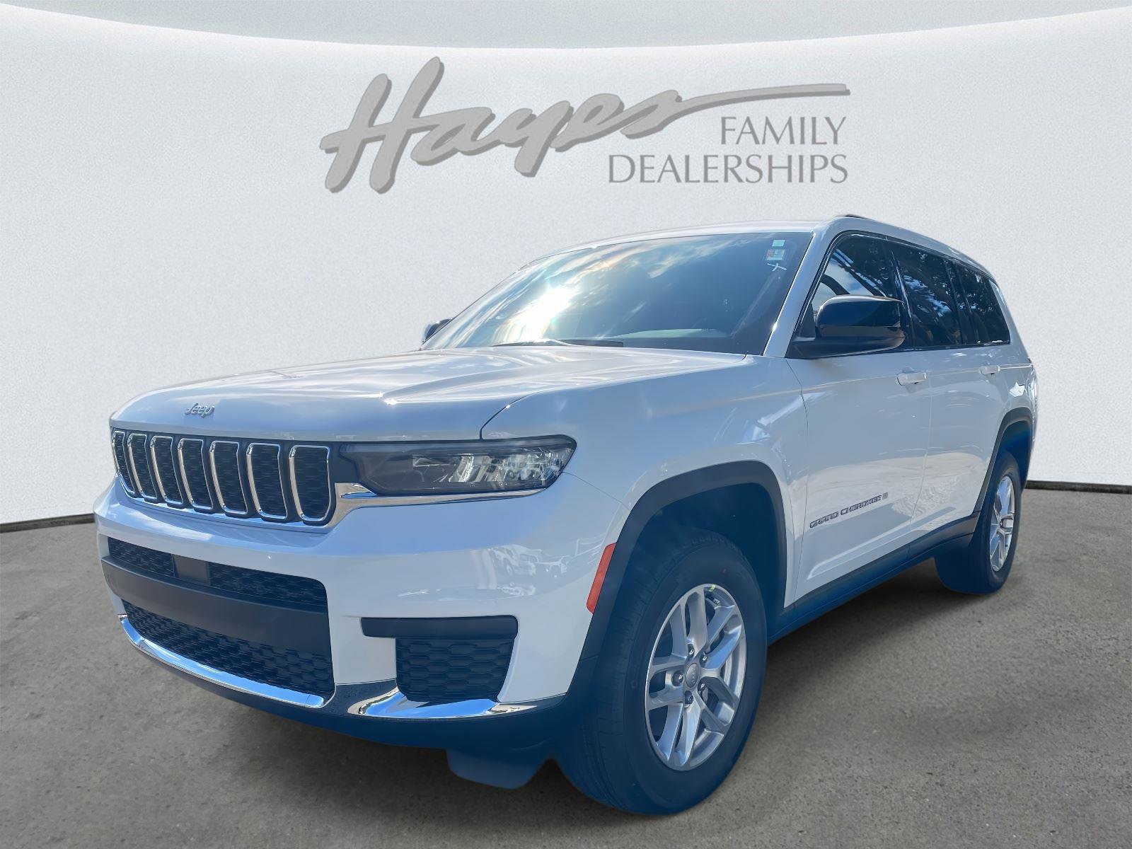 New 2025 Jeep Grand Cherokee L Laredo w/ Luxury Tech Group I image 16