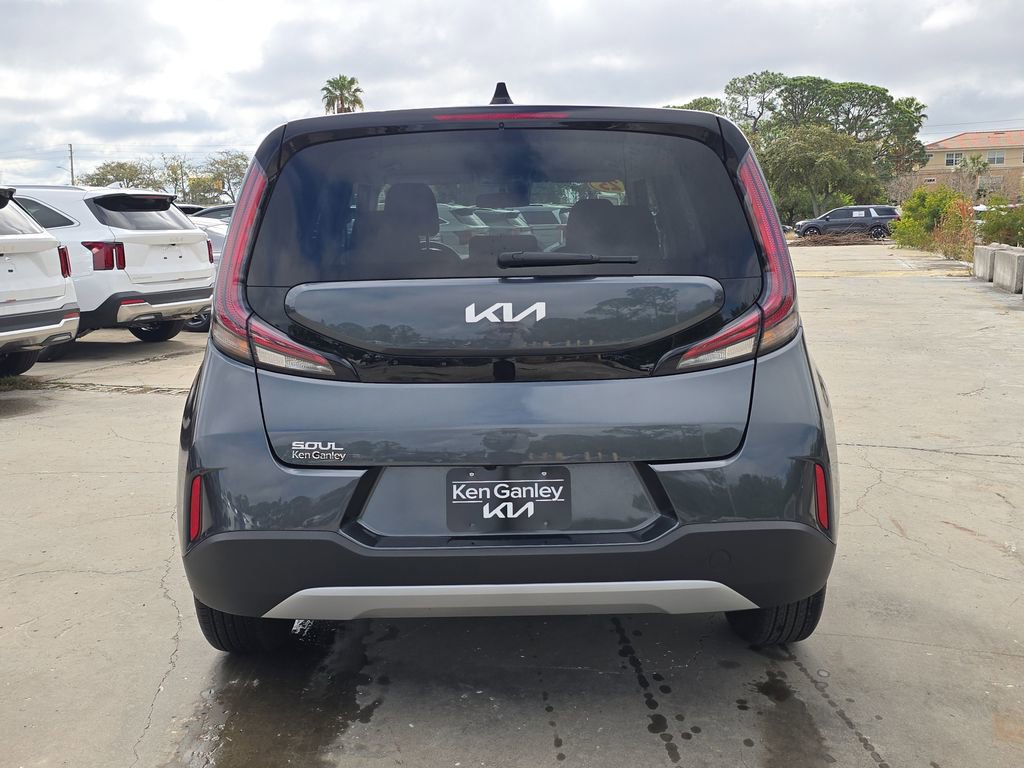 Certified 2025 Kia Soul LX image 7