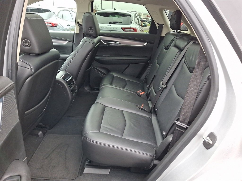Certified 2019 Cadillac XT5 Premium Luxury image 11