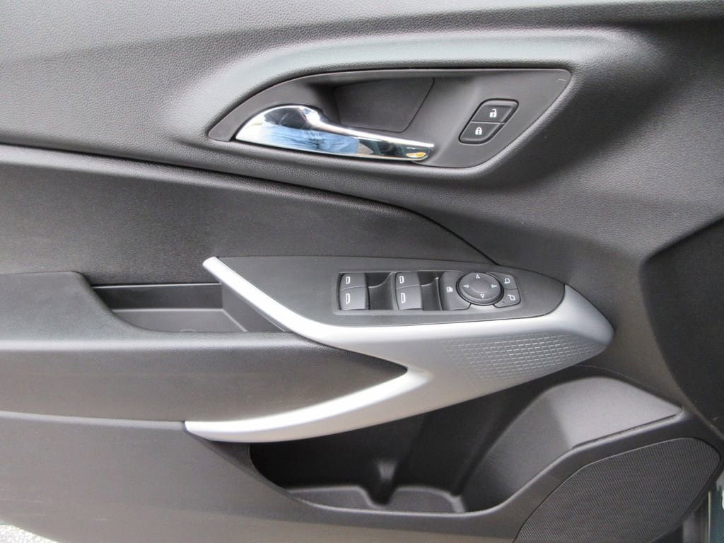 New 2026 Chevrolet Trax LS w/ Driver Confidence Package FWD image 20