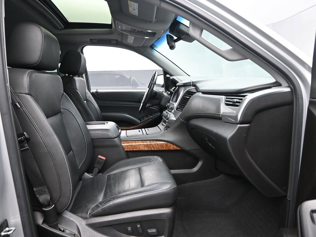 Used 2020 Chevrolet Tahoe Premier w/ 6.2L Performance Package image 36