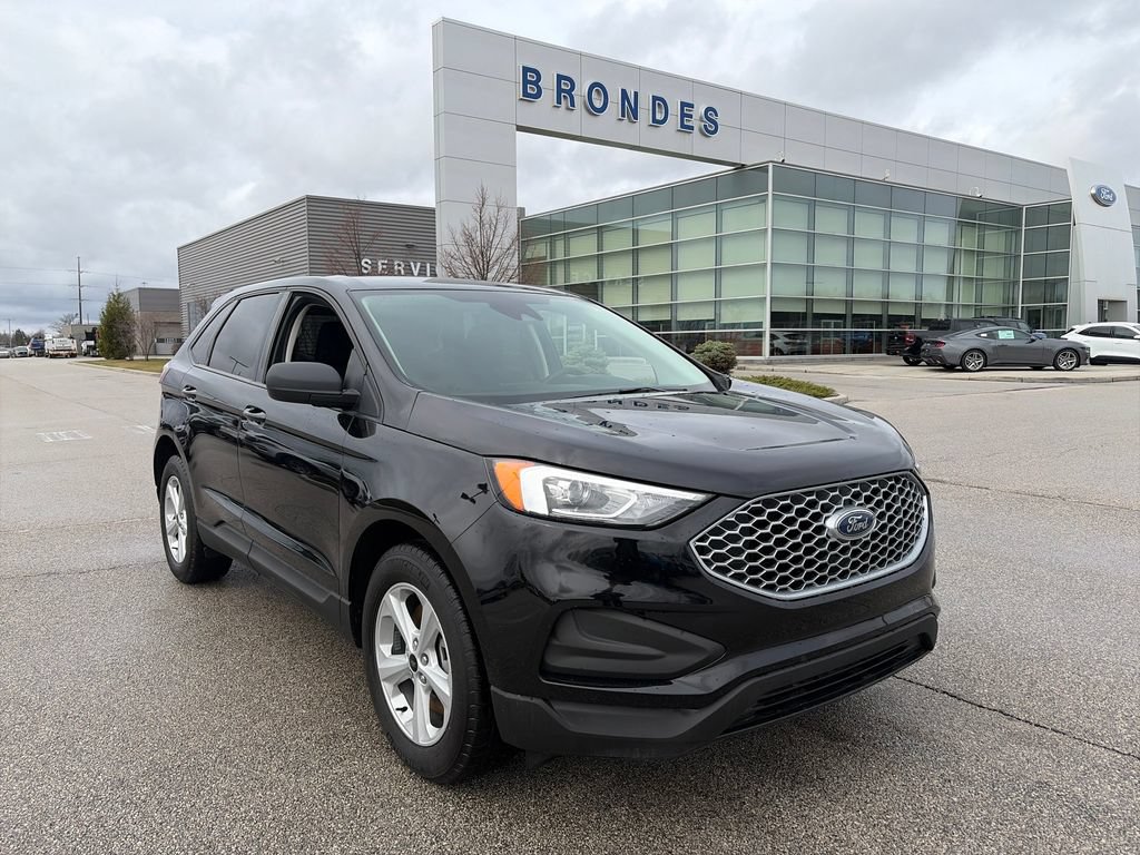 Used 2024 Ford Edge SE AWD/4WD image 1