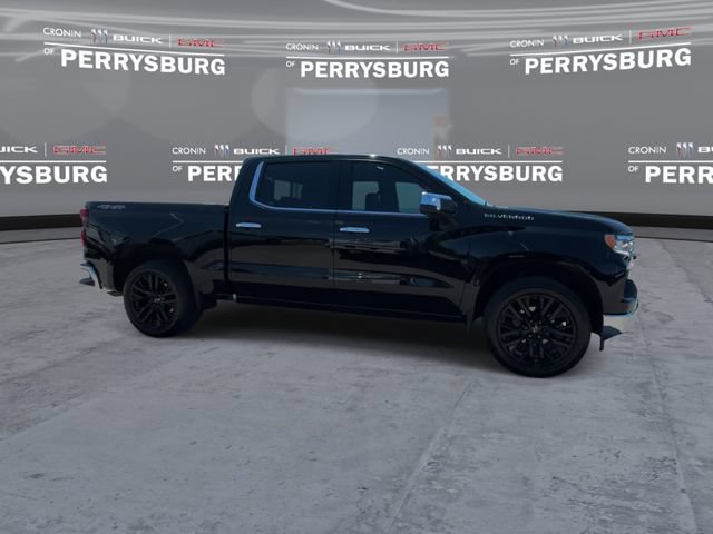 Used 2022 Chevrolet Silverado 1500 LTZ w/ LTZ Premium Package AWD/4WD image 3
