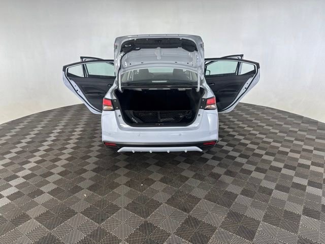Certified 2025 Nissan Versa SR w/ Trunk Package FWD image 15
