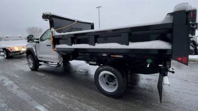 New 2025 Ford F550 4x4 Regular Cab Super Duty image 4