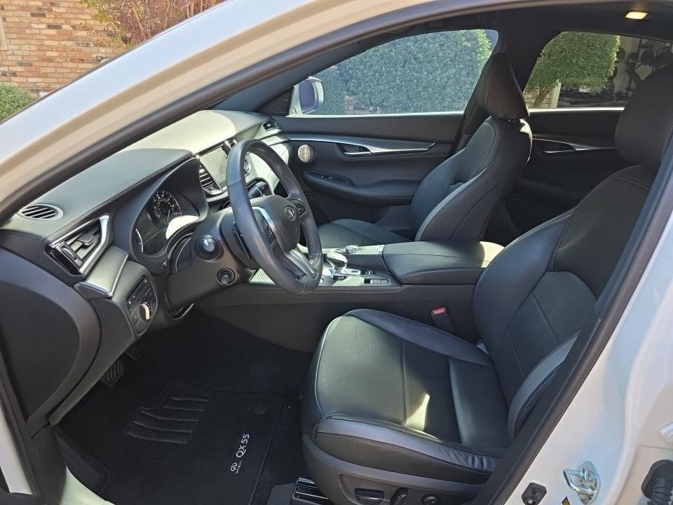 Certified 2023 INFINITI QX55 Luxe w/ Cargo Package image 3