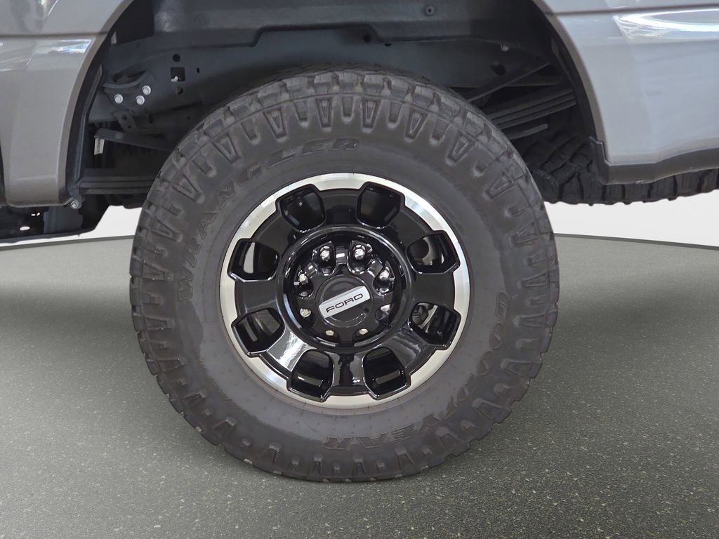 Used 2025 Ford F250 Lariat w/ Lariat Ultimate Package image 31