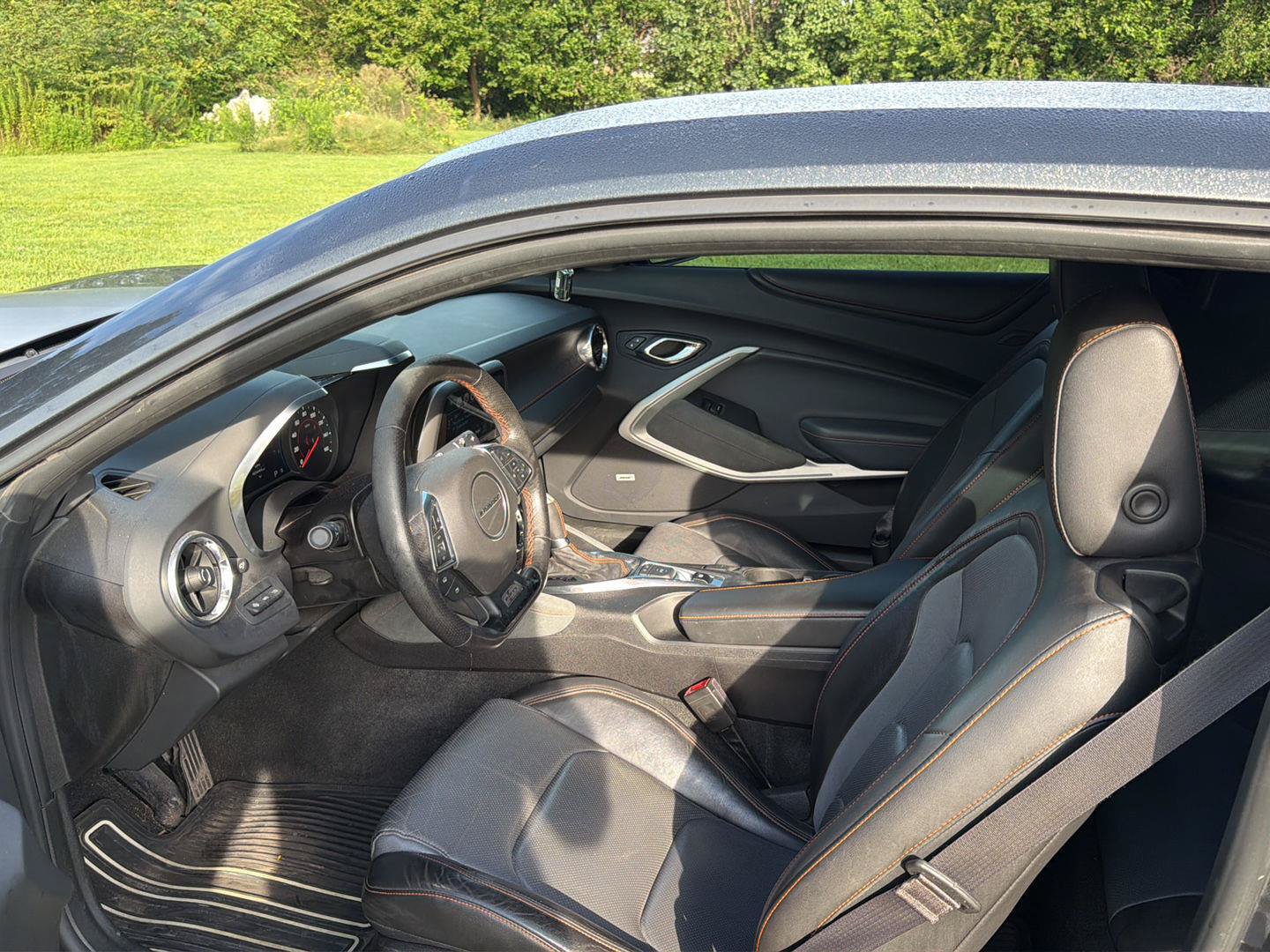 Used 2017 Chevrolet Camaro LT RWD image 6