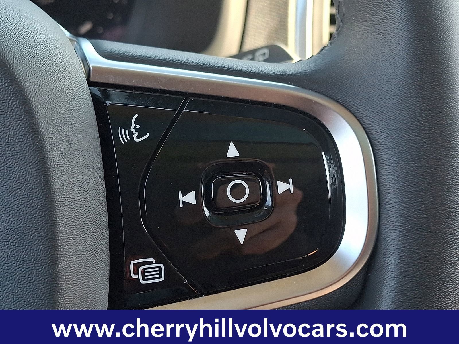 Certified 2023 Volvo XC90 B6 Core w/ Climate Package image 24