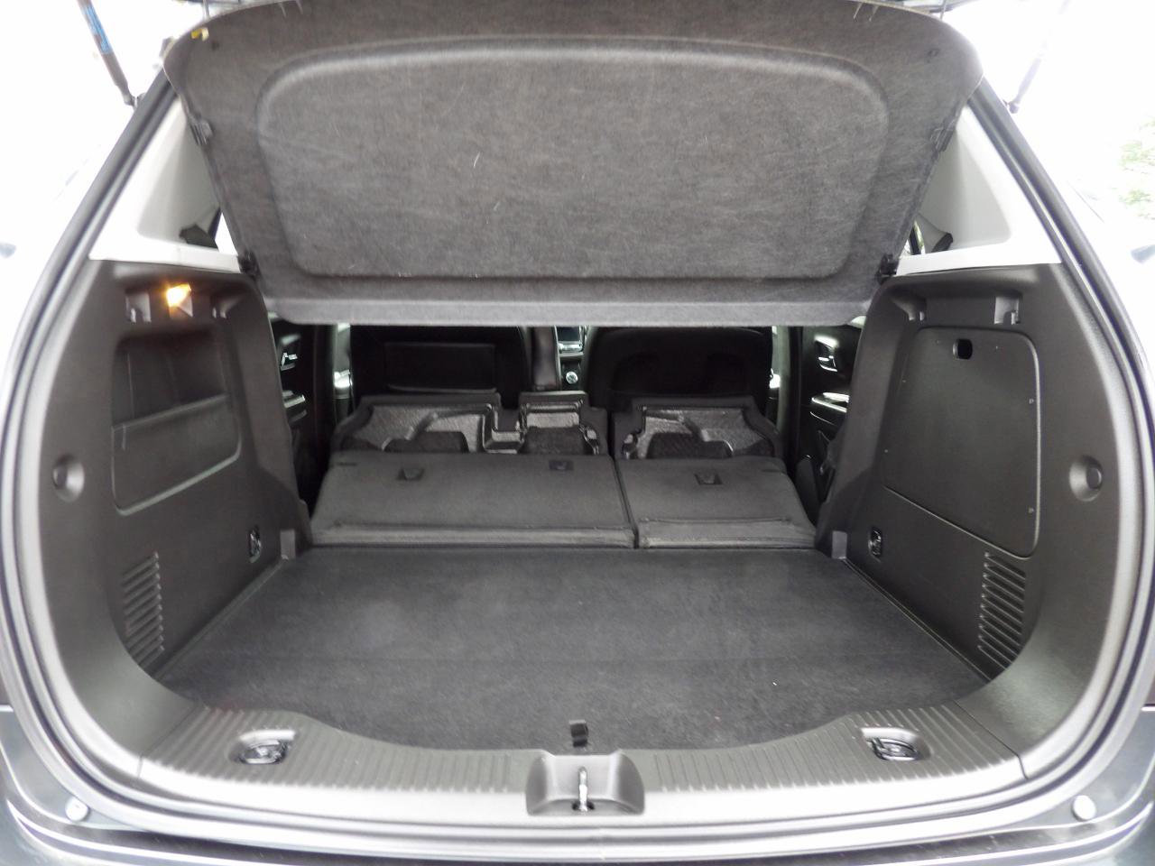 Used 2018 Chevrolet Trax LT w/ LT Convenience Package FWD image 6