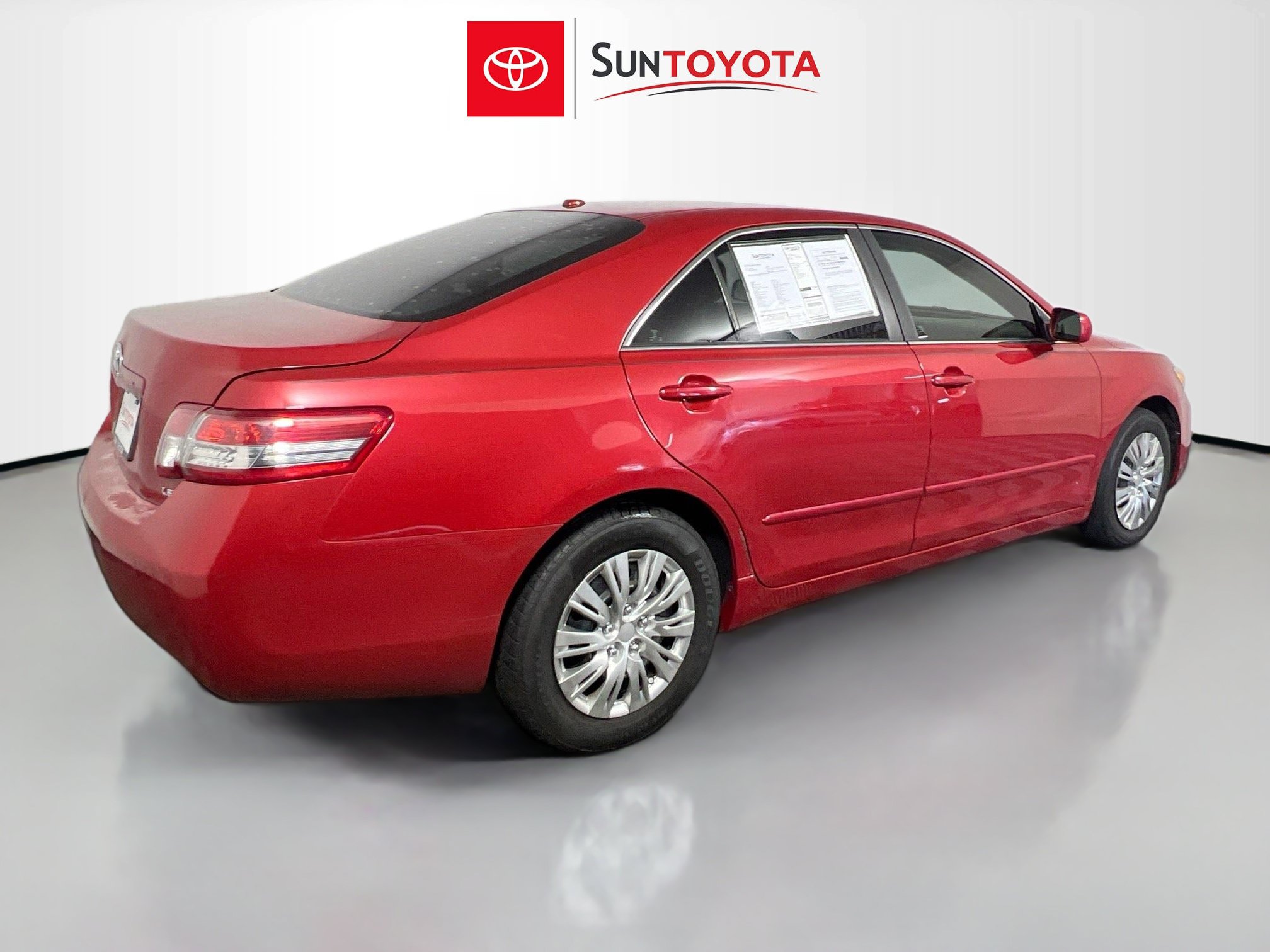 Used 2010 Toyota Camry LE FWD image 4