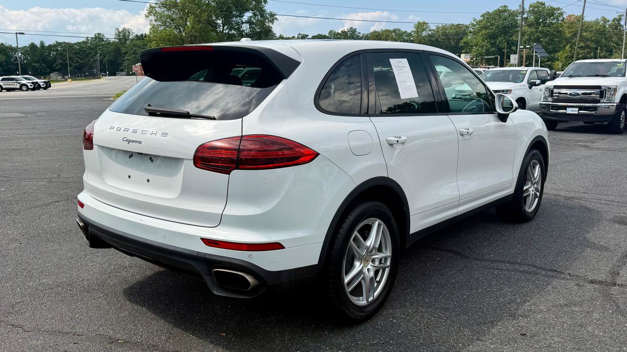 Used 2016 Porsche Cayenne AWD/4WD image 6