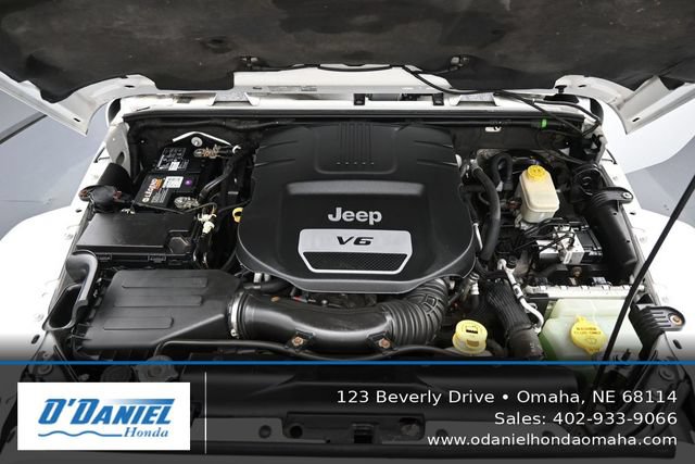 Used 2013 Jeep Wrangler Unlimited Sahara w/ Trailer Tow Group AWD/4WD image 44
