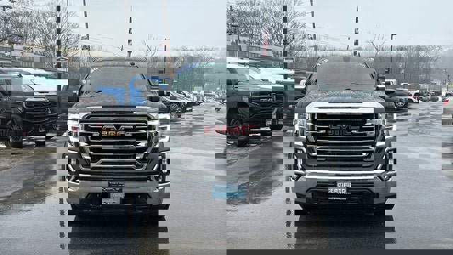 Used 2021 GMC Sierra 1500 SLT image 3