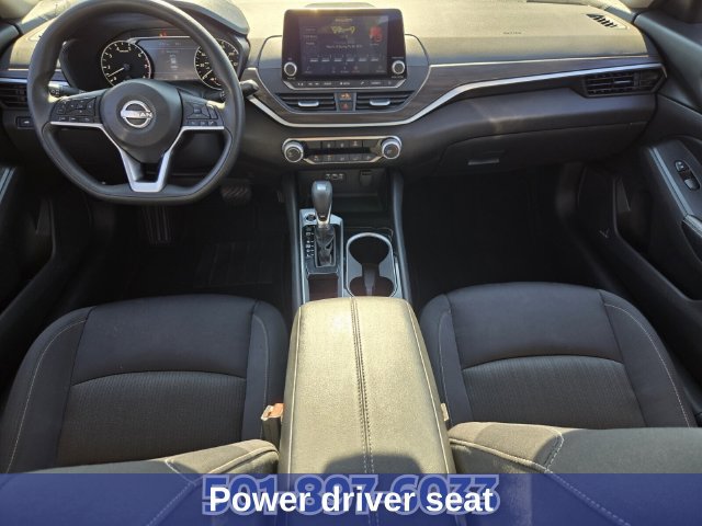 Used 2024 Nissan Altima 2.5 SV FWD image 15