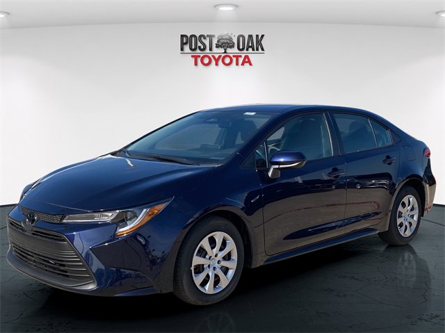 Used 2025 Toyota Corolla LE image 3