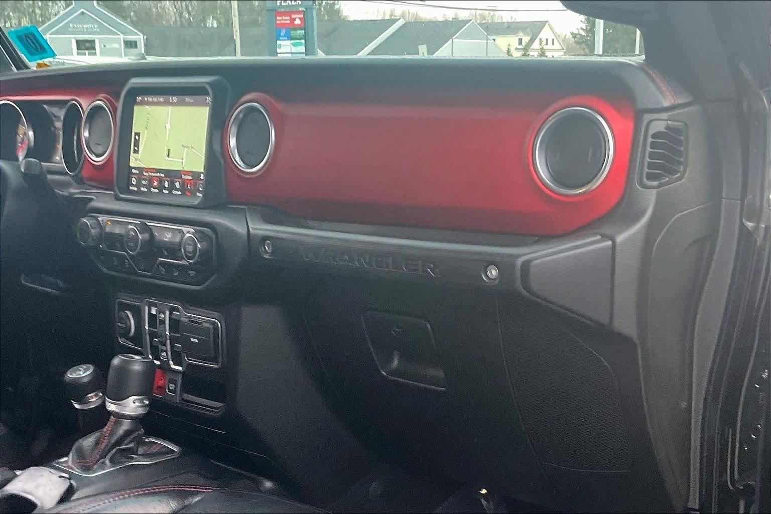 Used 2019 Jeep Wrangler Unlimited Rubicon AWD/4WD image 16