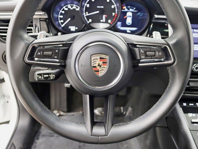 Used 2023 Porsche Macan image 15